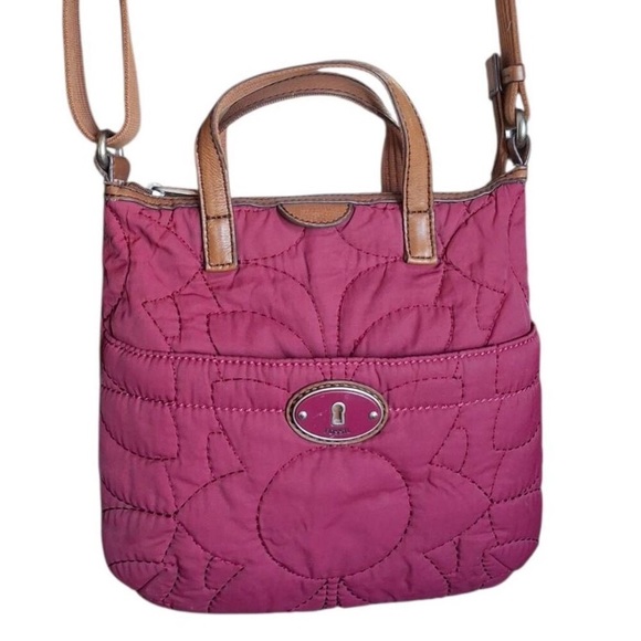 Fossil Key Per Magenta Pink Quilted Crossbody Bag - EUC - Picture 1 of 9
